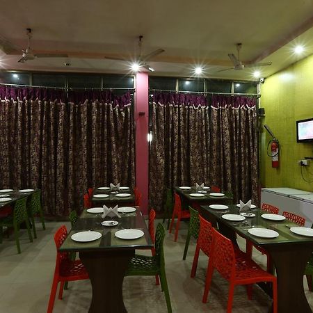 Hotel Parshuram Gauháti Kültér fotó