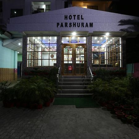 Hotel Parshuram Gauháti Kültér fotó