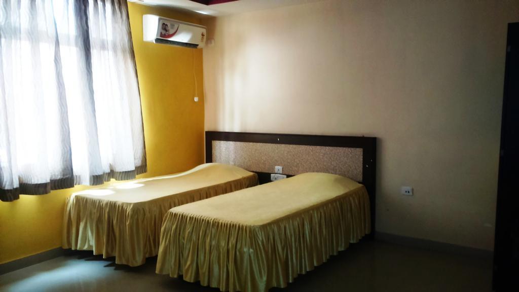 Hotel Parshuram Gauháti Kültér fotó