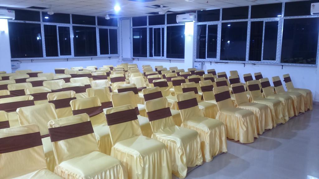 Hotel Parshuram Gauháti Kültér fotó