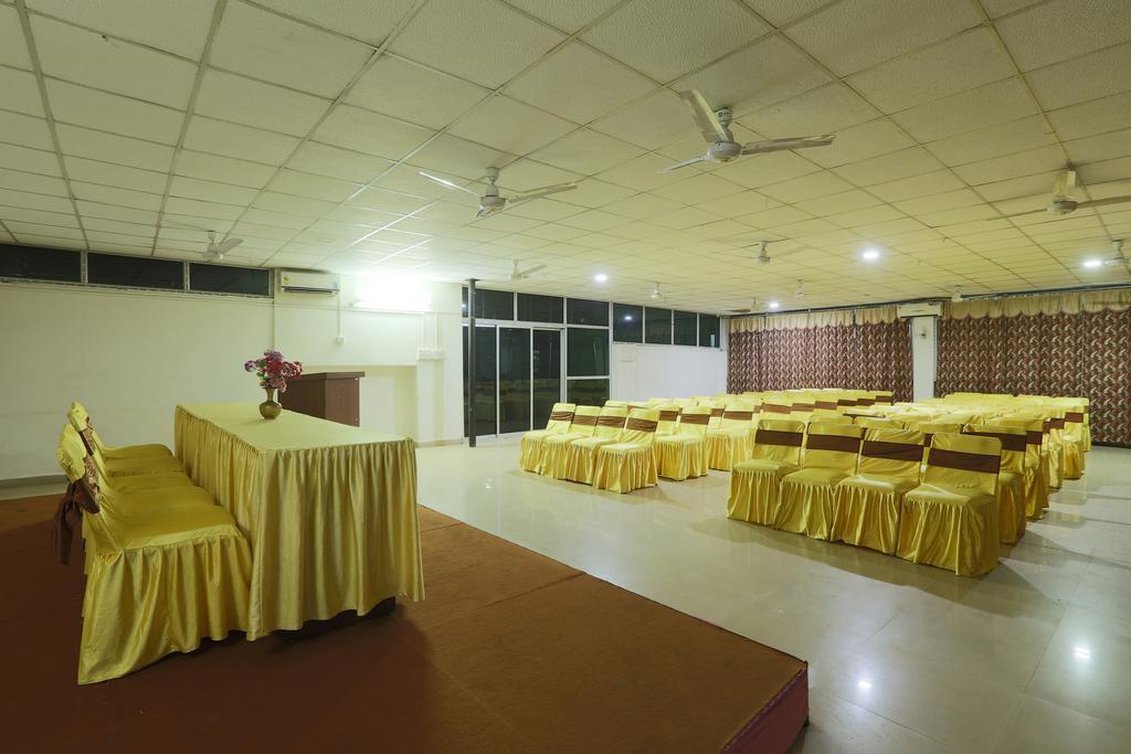 Hotel Parshuram Gauháti Kültér fotó