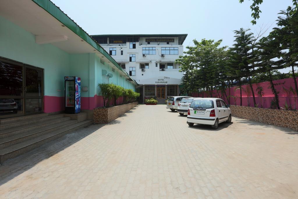 Hotel Parshuram Gauháti Kültér fotó