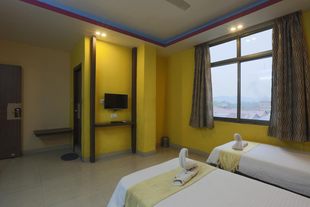Hotel Parshuram Gauháti Kültér fotó